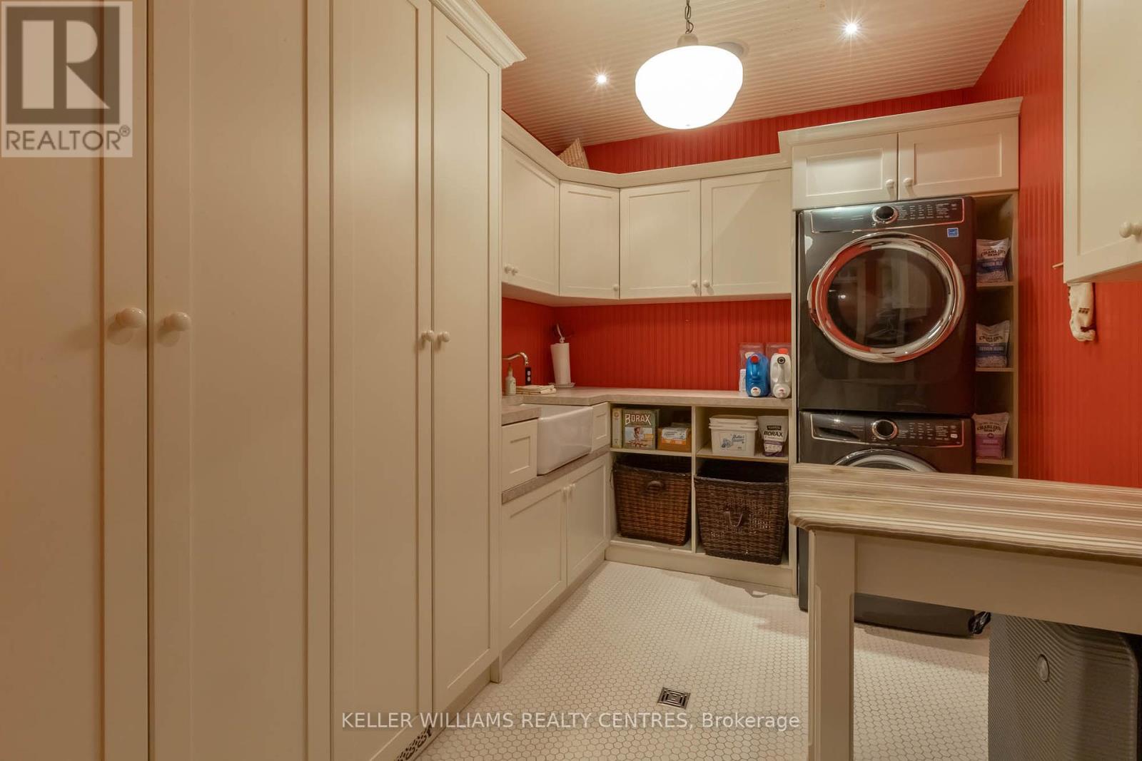 736 Lake Drive N, Georgina, Ontario  L4P 3C8 - Photo 47 - N12454693