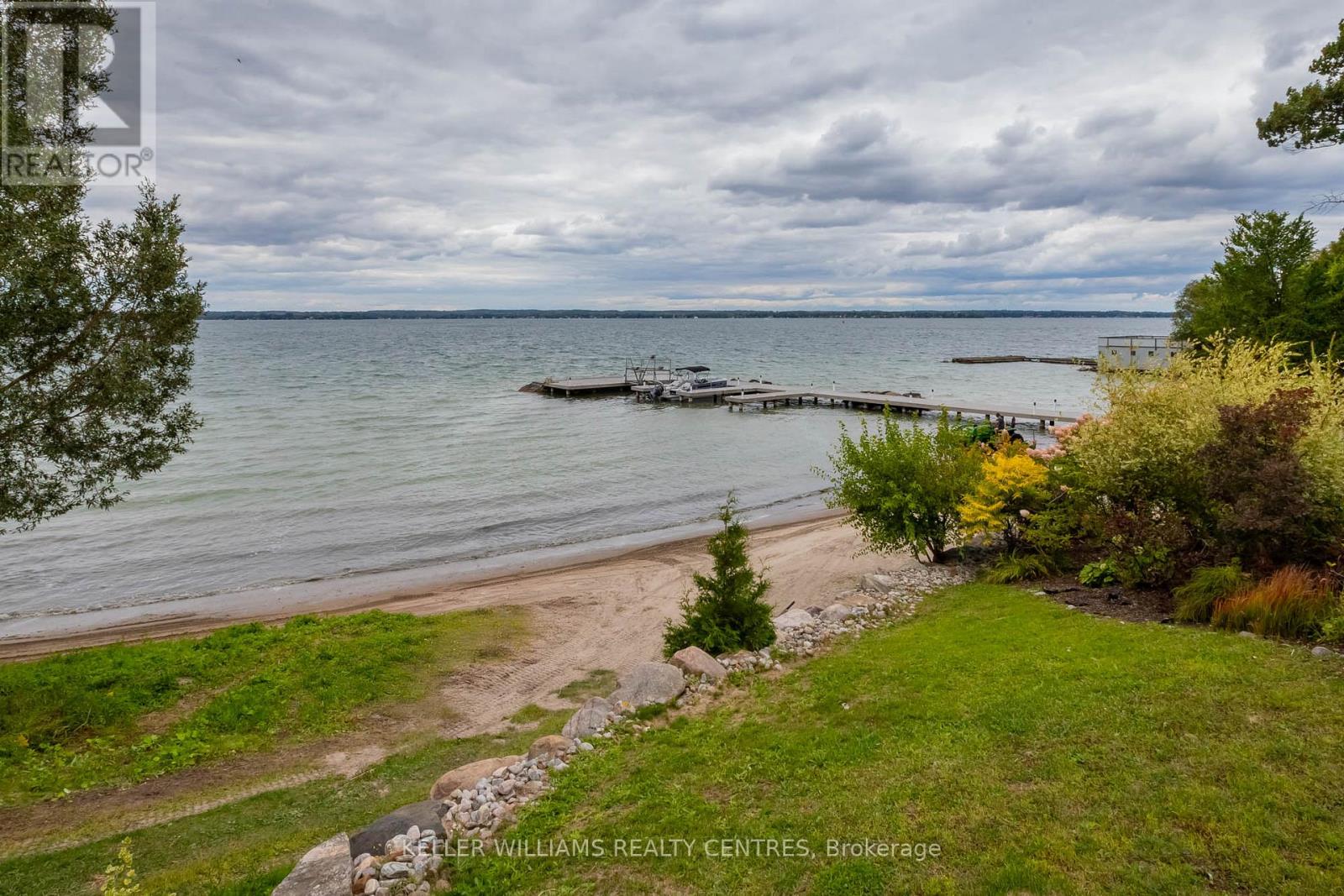 736 Lake Drive N, Georgina, Ontario  L4P 3C8 - Photo 49 - N12454693
