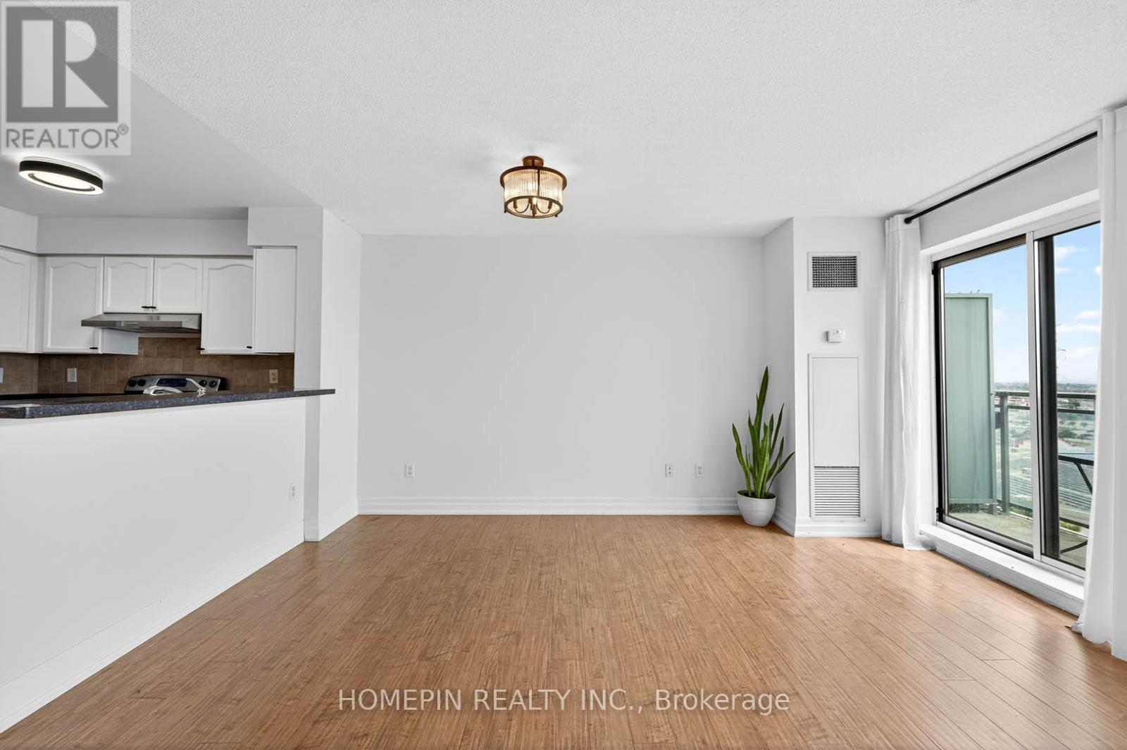 1103 - 39 Oneida Crescent, Richmond Hill, Ontario  L4B 4T9 - Photo 7 - N12454750