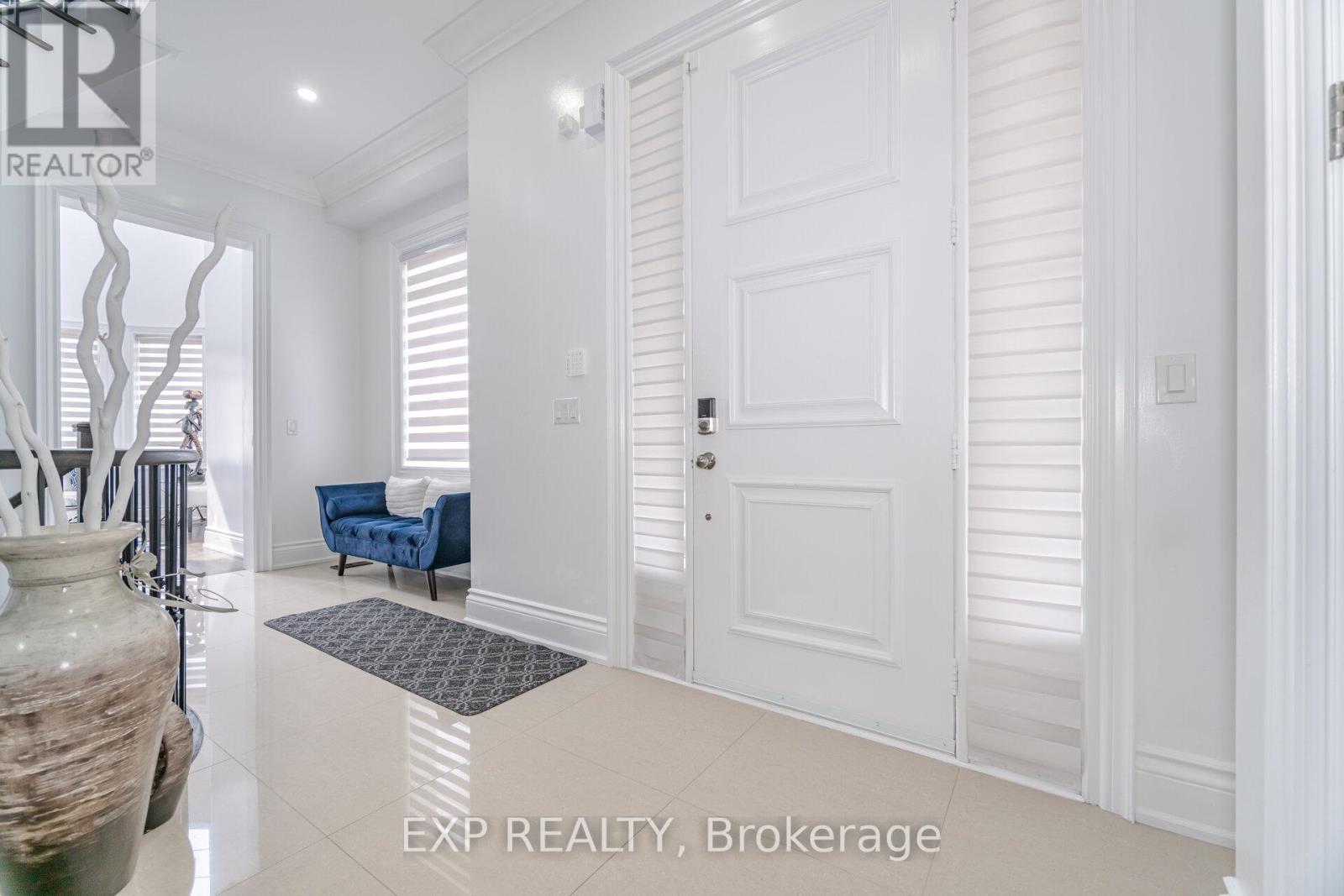 190 Torrey Pines Road, Vaughan, Ontario  L4H 3N5 - Photo 5 - N12454779