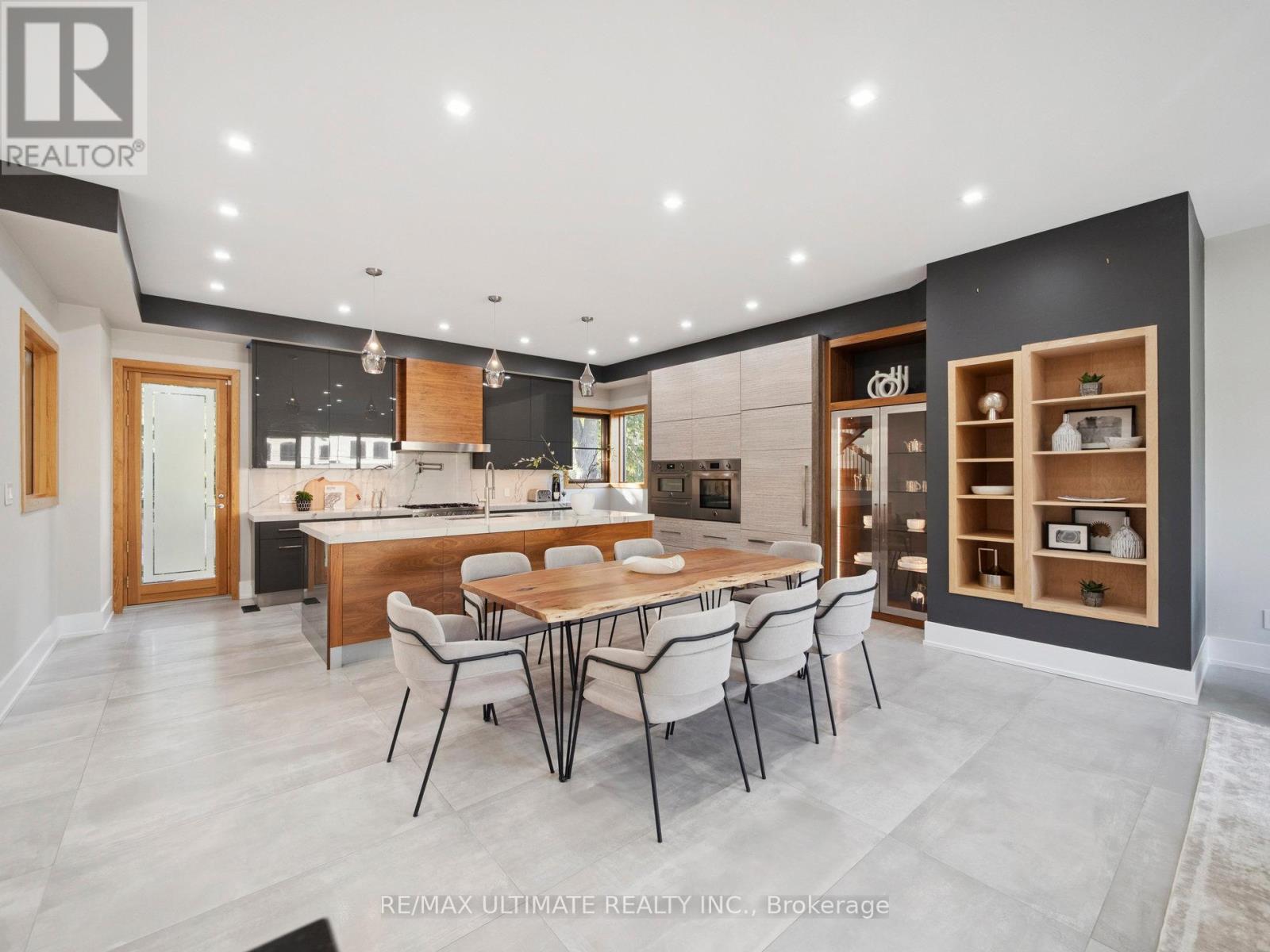 74 Leisure Lane, Richmond Hill, Ontario  L4C 4X1 - Photo 16 - N12454797
