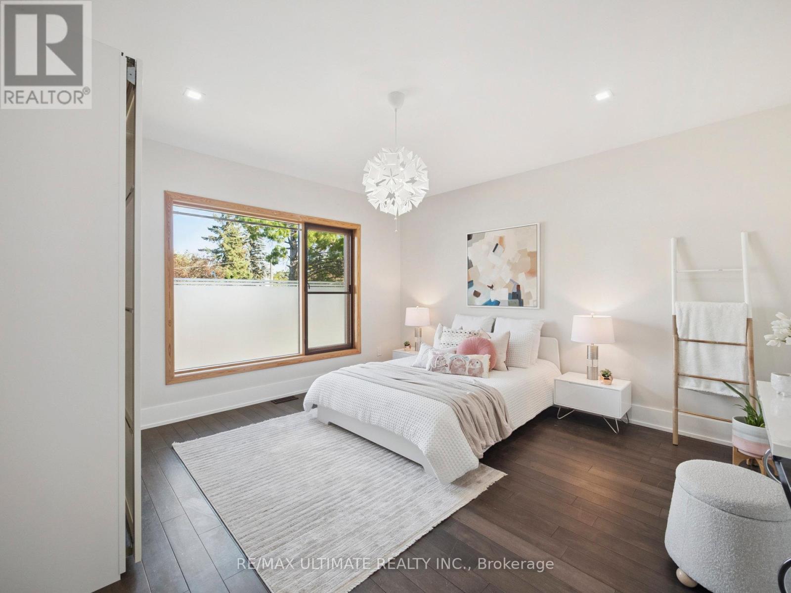 74 Leisure Lane, Richmond Hill, Ontario  L4C 4X1 - Photo 34 - N12454797