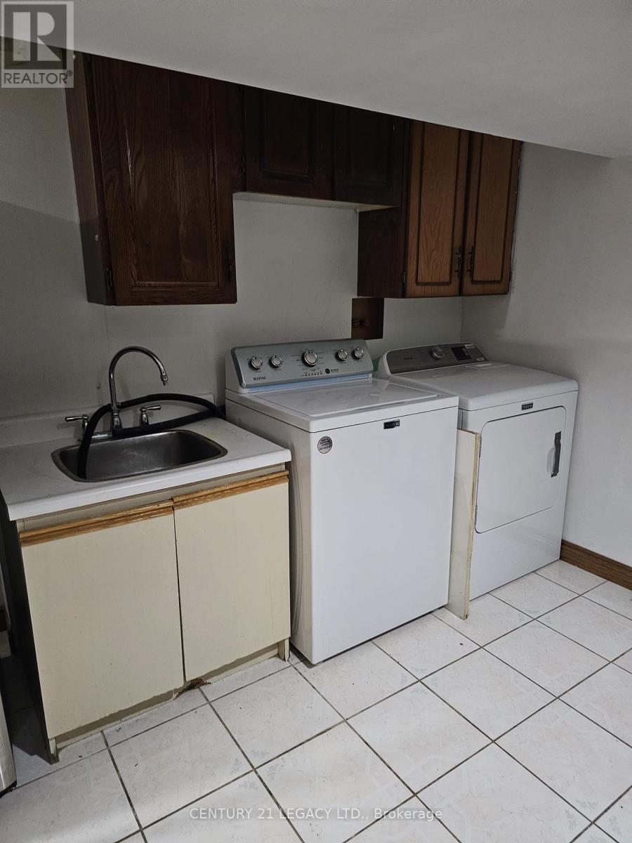 101 Mcmurchy Avenue S, Brampton, Ontario  L6Y 1Y7 - Photo 9 - W12454578
