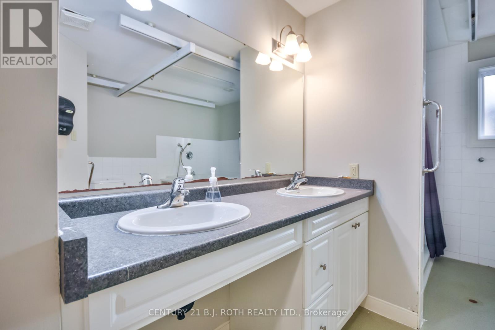 263 Anne Street N, Barrie, Ontario  L4N 4Y1 - Photo 24 - S12454725