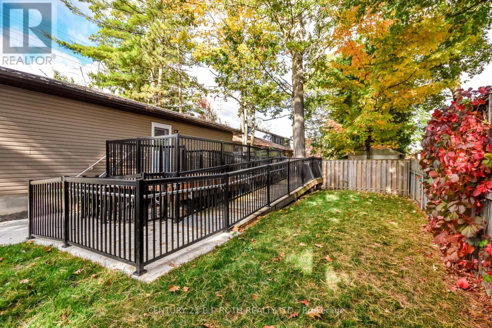 263 Anne Street N, Barrie, Ontario  L4N 4Y1 - Photo 31 - S12454725