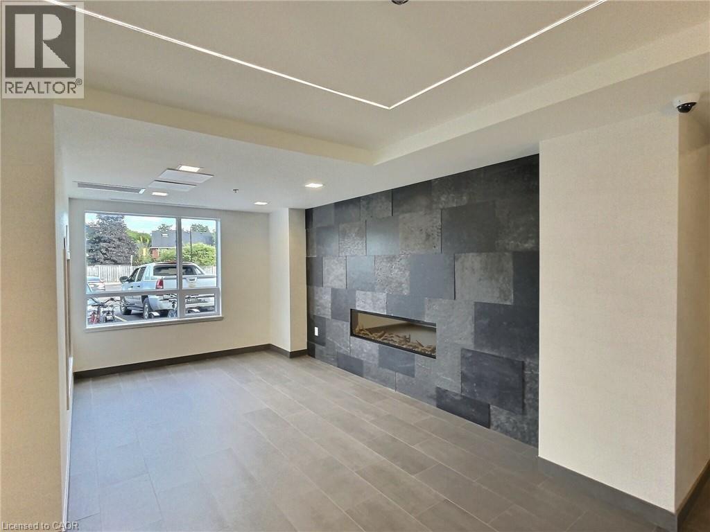 243 Northfield Drive Unit# 402, Waterloo, Ontario  N2K 0H2 - Photo 3 - 40777319
