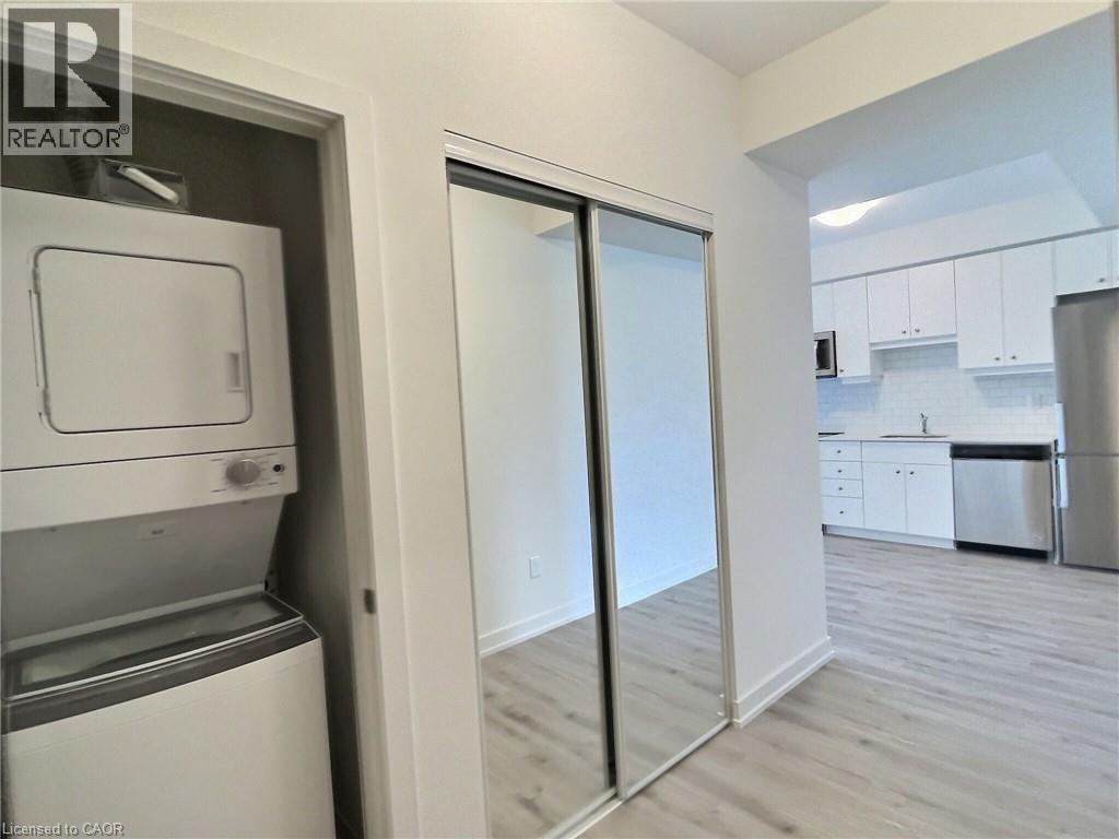 243 Northfield Drive Unit# 402, Waterloo, Ontario  N2K 0H2 - Photo 4 - 40777319
