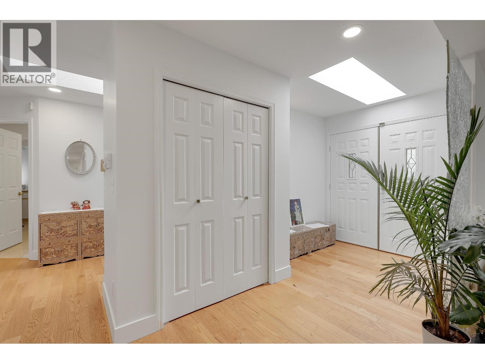 907 Sprice Avenue, Coquitlam, British Columbia  V3J 7M2 - Photo 6 - R3056696