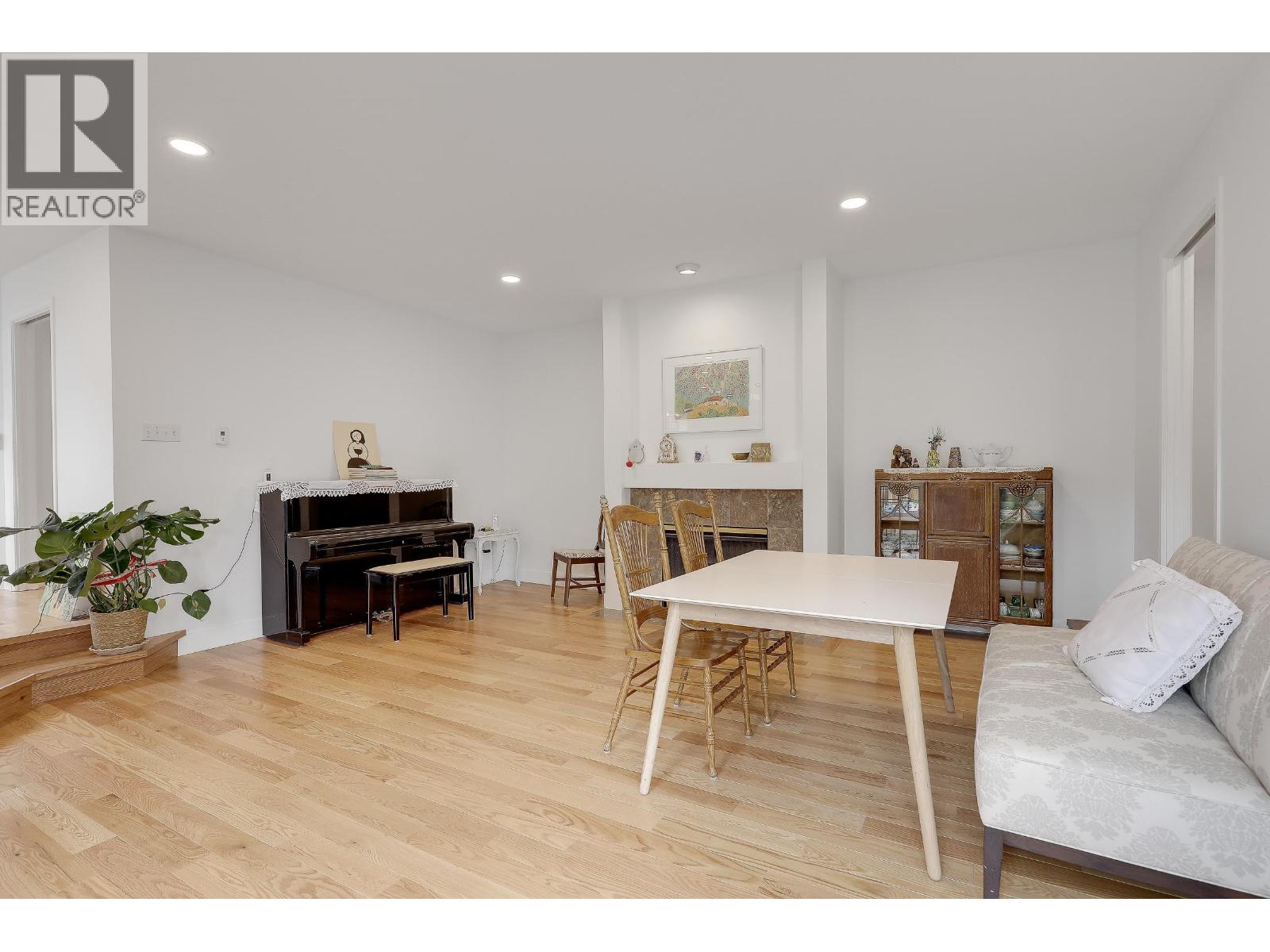 907 Sprice Avenue, Coquitlam, British Columbia  V3J 7M2 - Photo 18 - R3056696