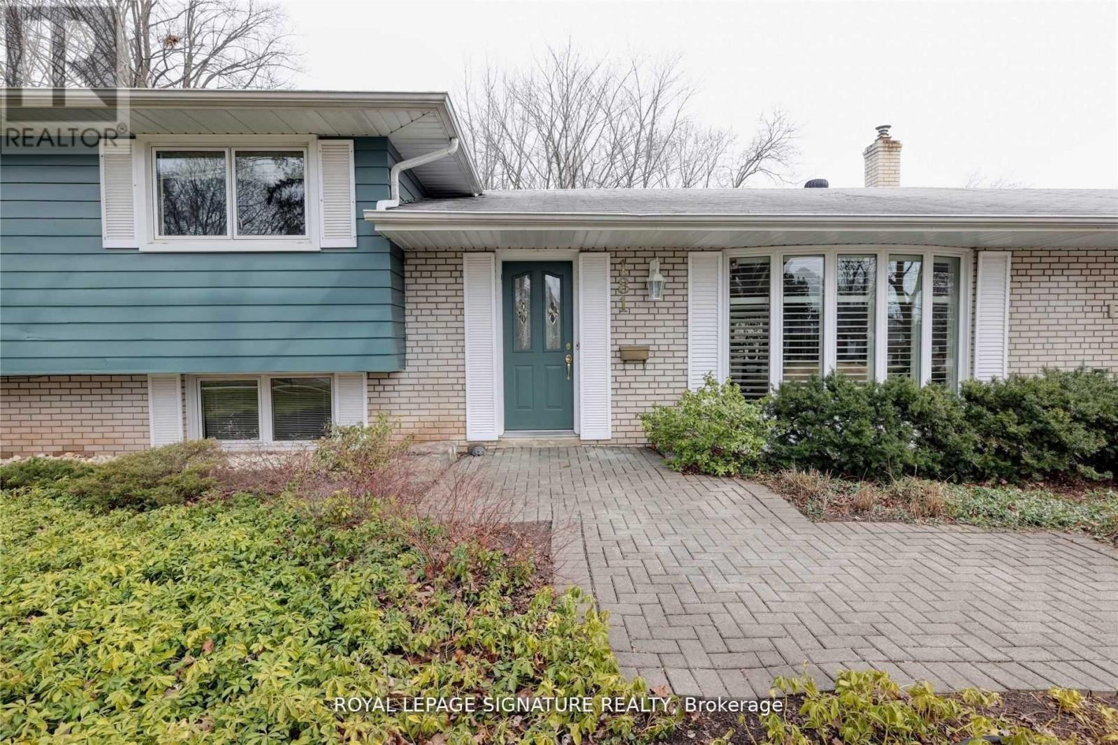 Lower - 181 Third Line, Oakville, Ontario  L6L 3Z9 - Photo 3 - W12454701