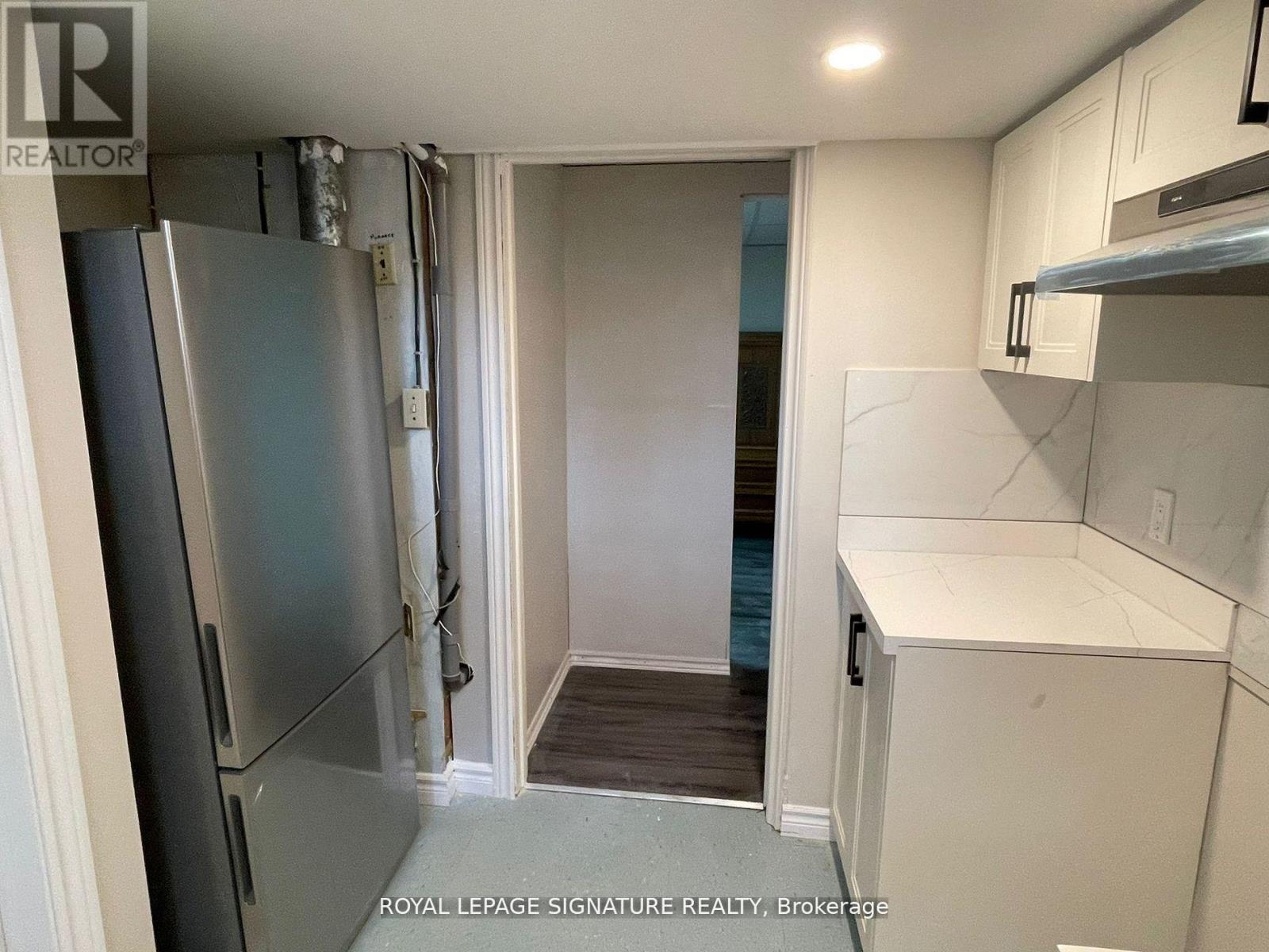 Lower - 181 Third Line, Oakville, Ontario  L6L 3Z9 - Photo 6 - W12454701