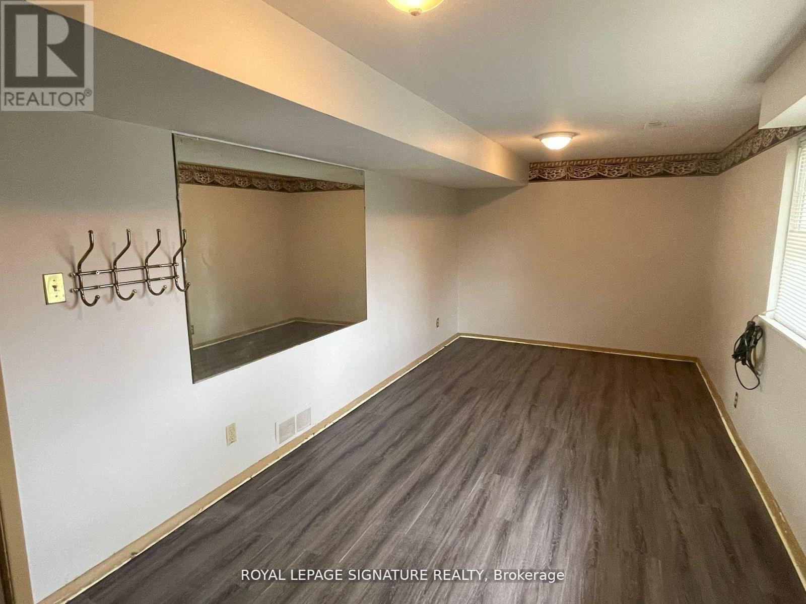 Lower - 181 Third Line, Oakville, Ontario  L6L 3Z9 - Photo 9 - W12454701