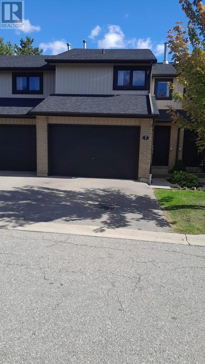 7 - 3510 South Millway Street, Mississauga, Ontario  L5L 3T9 - Photo 2 - W12454723