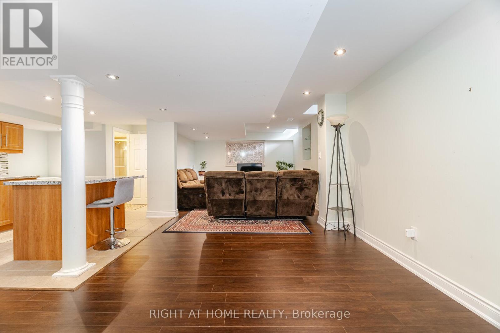 5467 Blue Spruce Avenue, Burlington, Ontario  L7L 7C6 - Photo 40 - W12454736