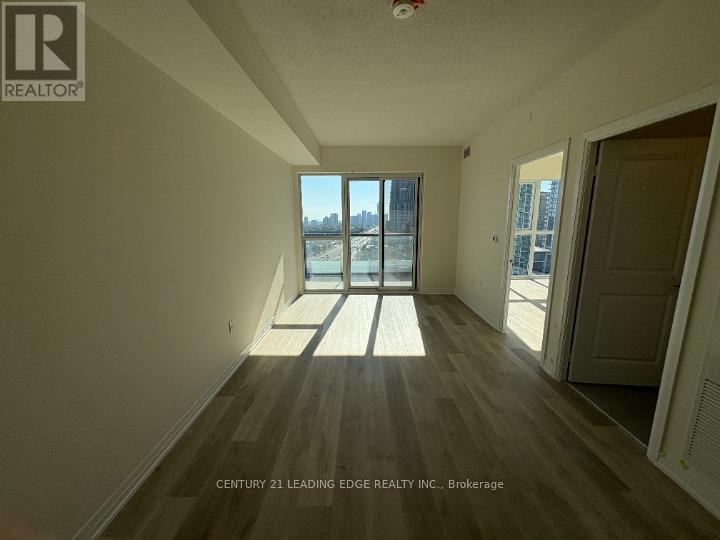 1103 - 15 Watergarden Drive, Mississauga, Ontario  L5R 1B2 - Photo 12 - W12454768