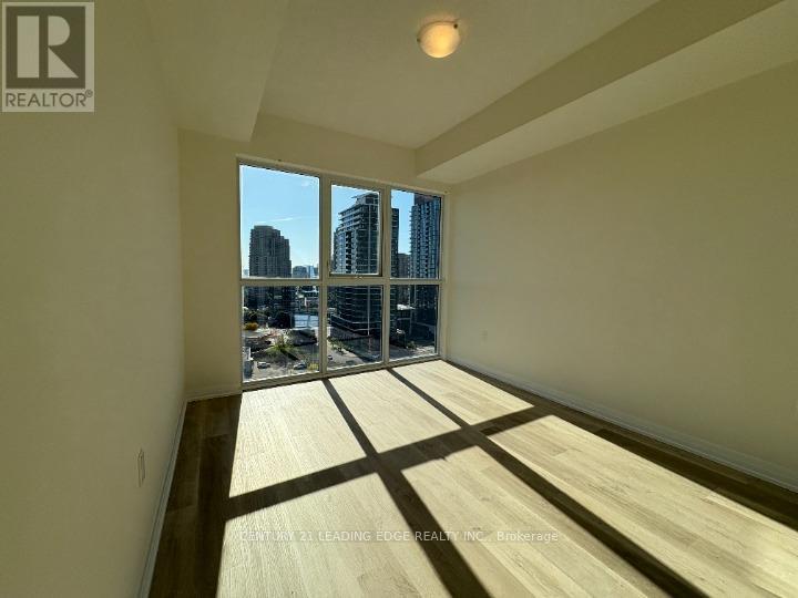 1103 - 15 Watergarden Drive, Mississauga, Ontario  L5R 1B2 - Photo 13 - W12454768