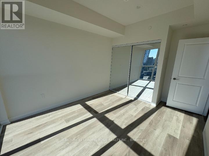 1103 - 15 Watergarden Drive, Mississauga, Ontario  L5R 1B2 - Photo 14 - W12454768