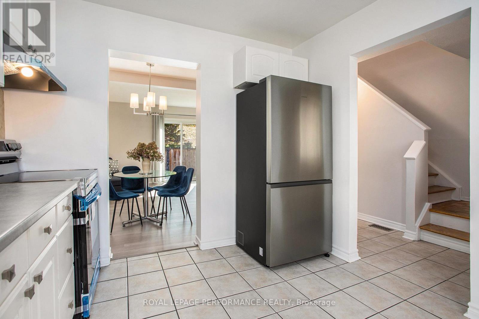1757 Trappist Lane, Ottawa, Ontario  K1C 1X7 - Photo 7 - X12454814