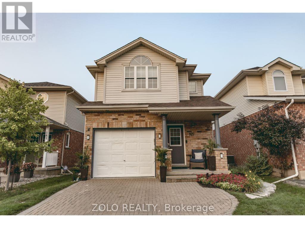 165 WINDFLOWER DRIVE, Kitchener, Ontario