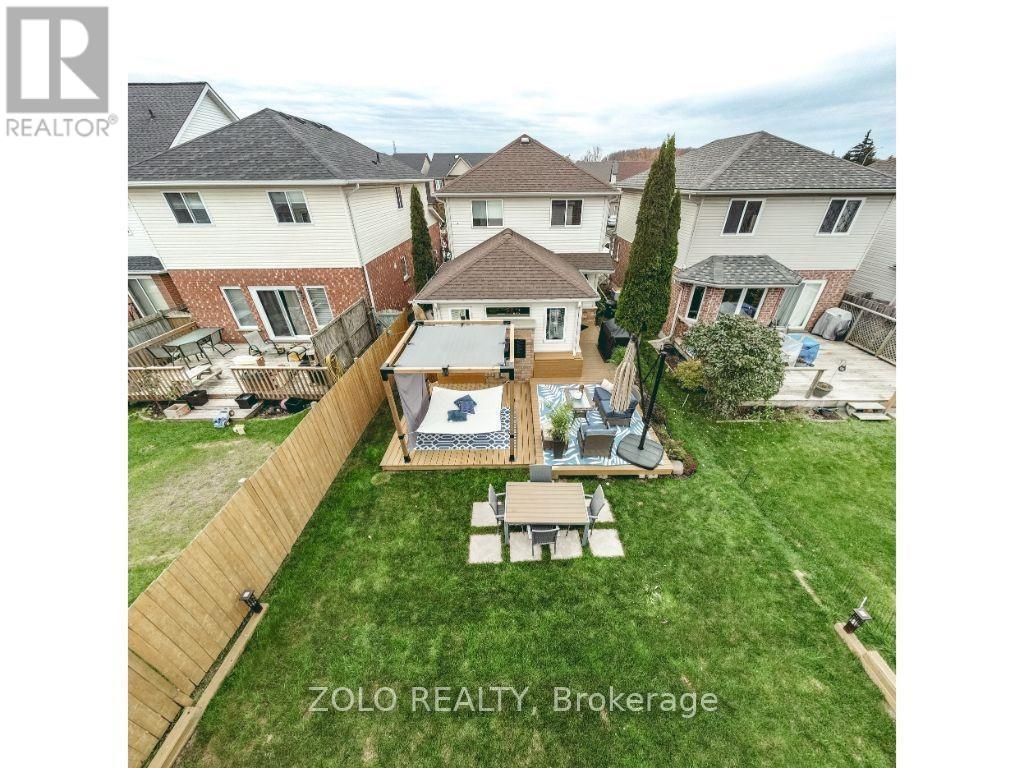 165 Windflower Drive, Kitchener, Ontario  N2E 3S9 - Photo 18 - X12454695
