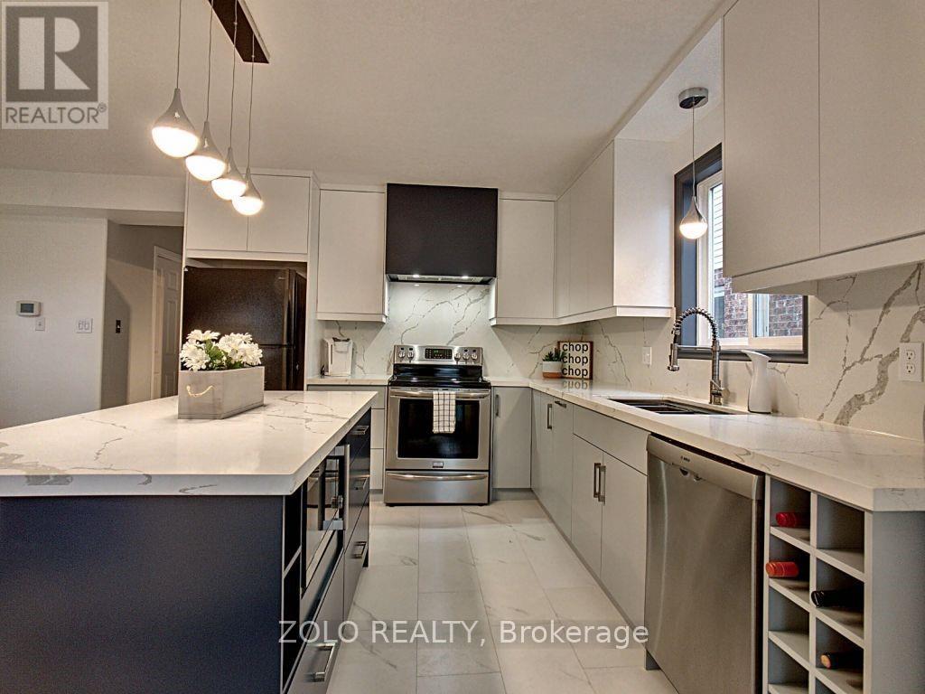 165 Windflower Drive, Kitchener, Ontario  N2E 3S9 - Photo 7 - X12454695