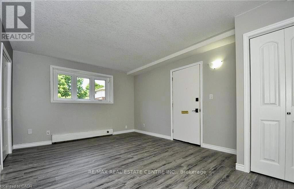 14 - 233 Westminster Drive S, Cambridge, Ontario  N3H 1T2 - Photo 4 - X12454711