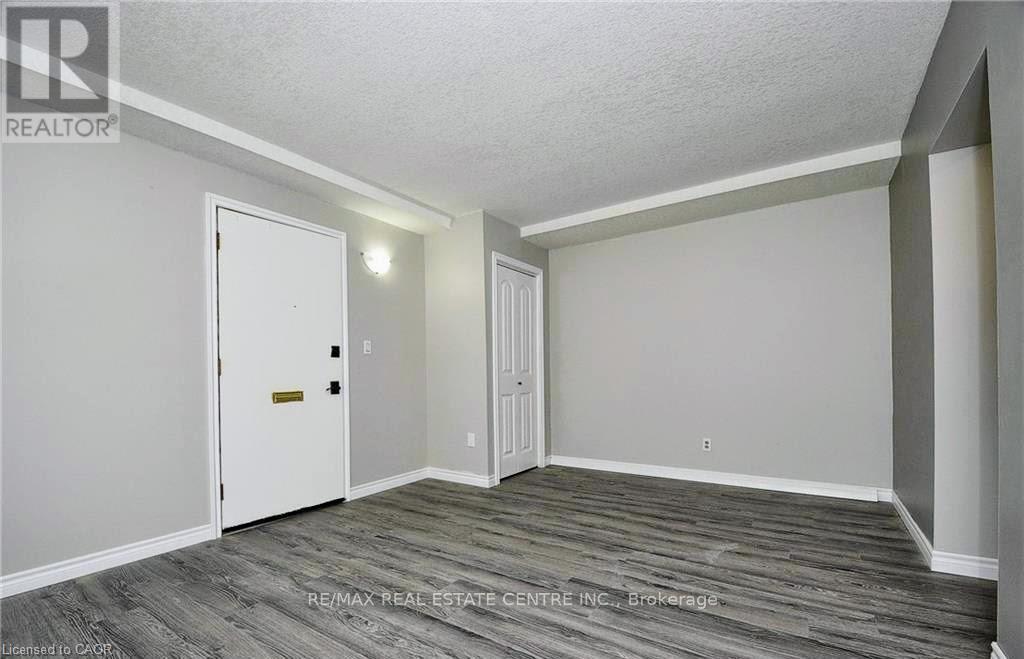 14 - 233 Westminster Drive S, Cambridge, Ontario  N3H 1T2 - Photo 5 - X12454711