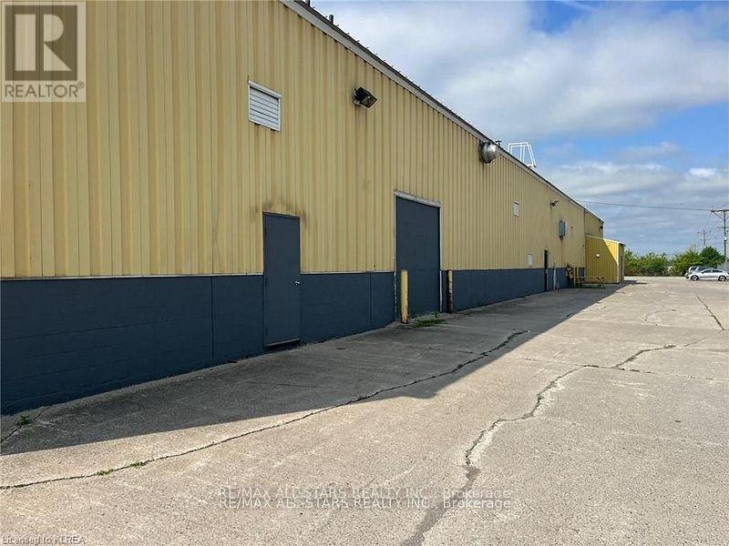 D - 70 Mount Hope Street, Kawartha Lakes, Ontario  K9V 5G4 - Photo 4 - X12454721