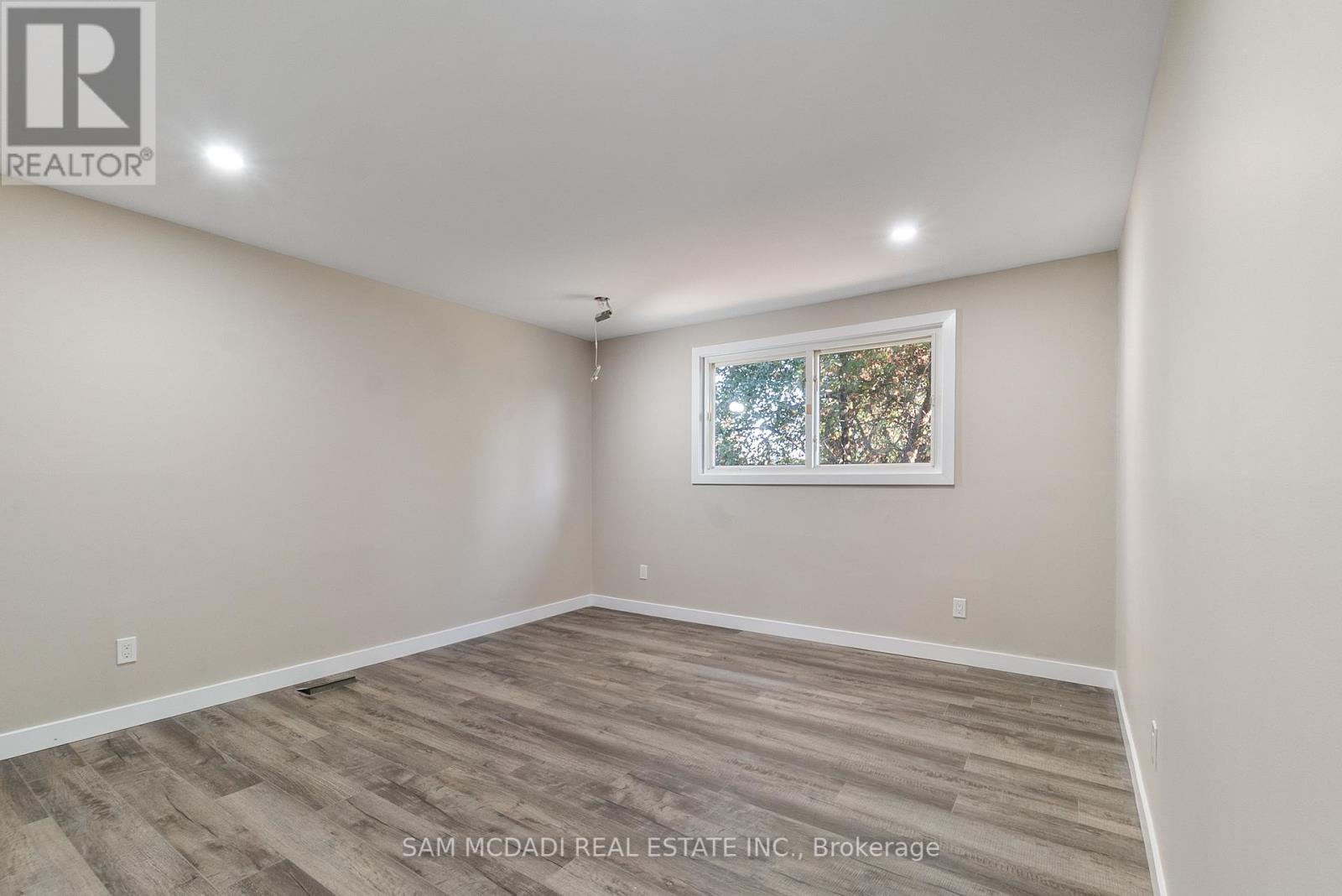 2709 Laurier Street, Clarence-Rockland, Ontario  K4K 1A3 - Photo 13 - X12454726