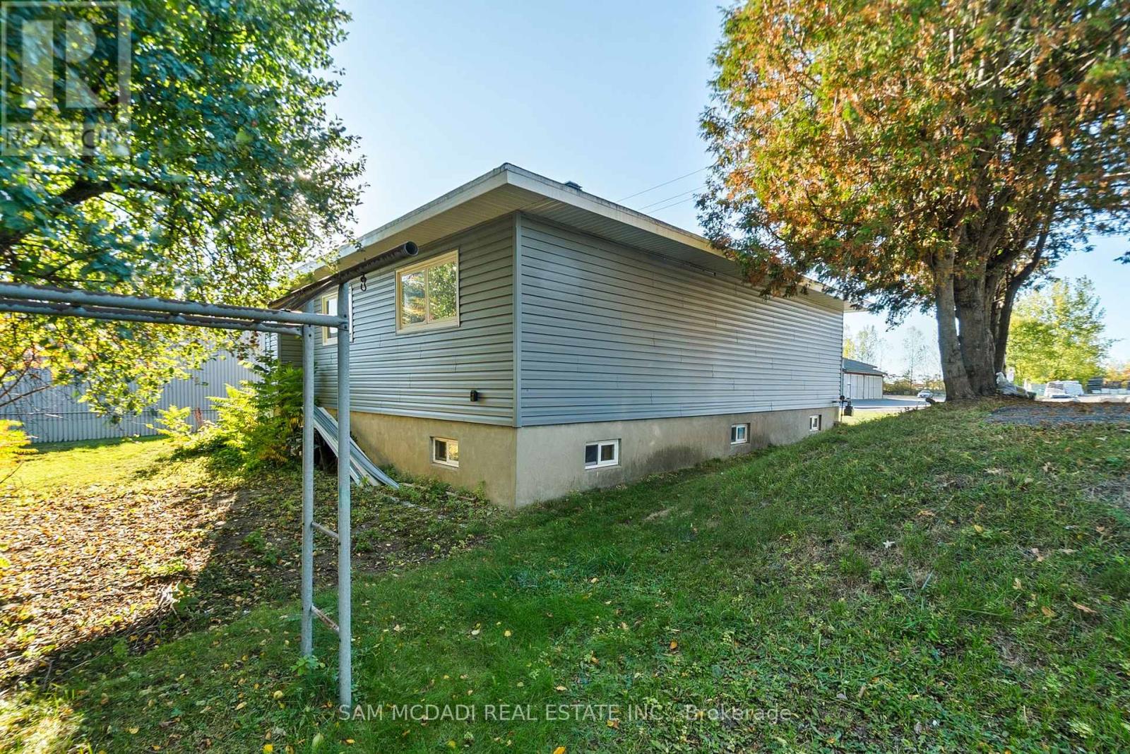 2709 Laurier Street, Clarence-Rockland, Ontario  K4K 1A3 - Photo 25 - X12454726