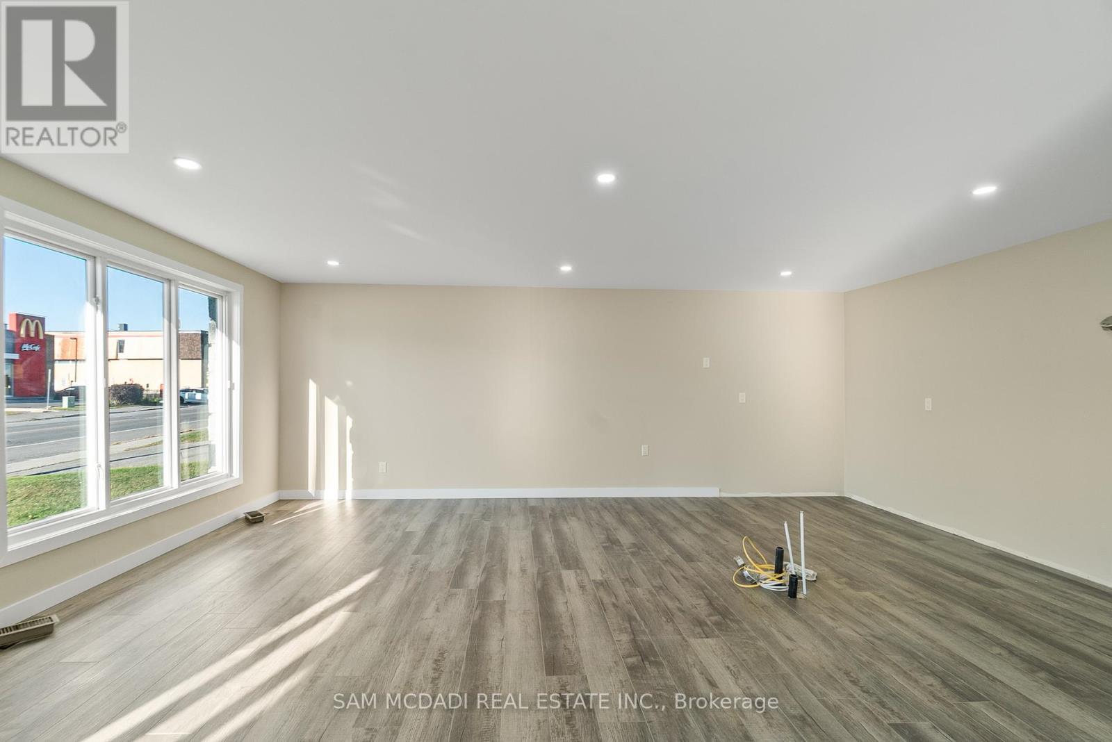 2709 Laurier Street, Clarence-Rockland, Ontario  K4K 1A3 - Photo 9 - X12454726