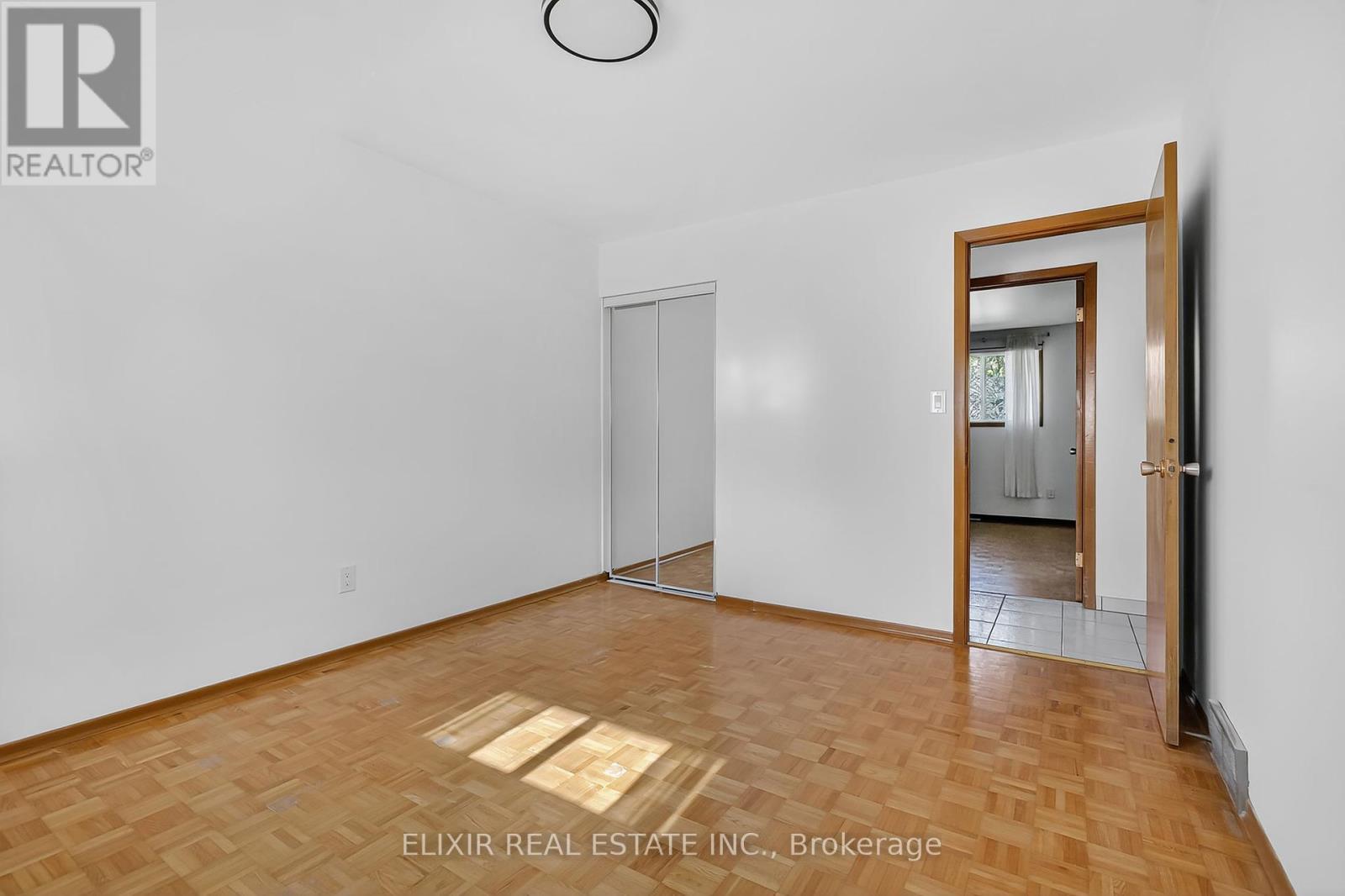 246 Thaler Avenue, Kitchener, Ontario  N2A 1R6 - Photo 17 - X12454765