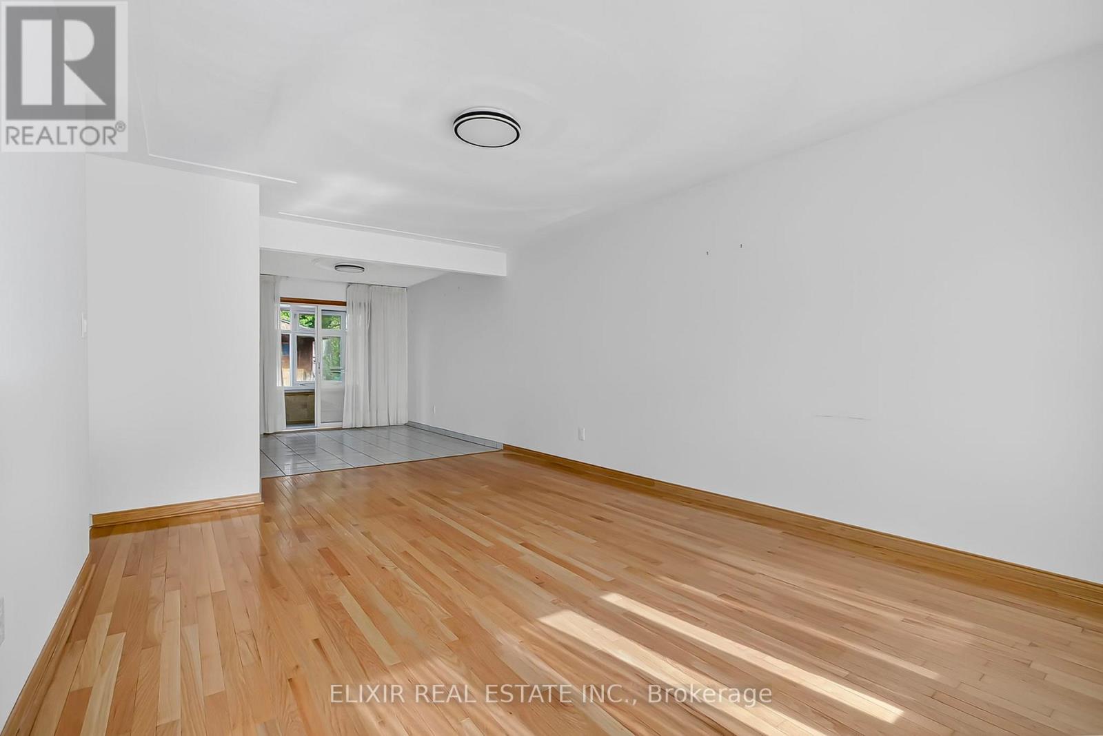 246 Thaler Avenue, Kitchener, Ontario  N2A 1R6 - Photo 6 - X12454765