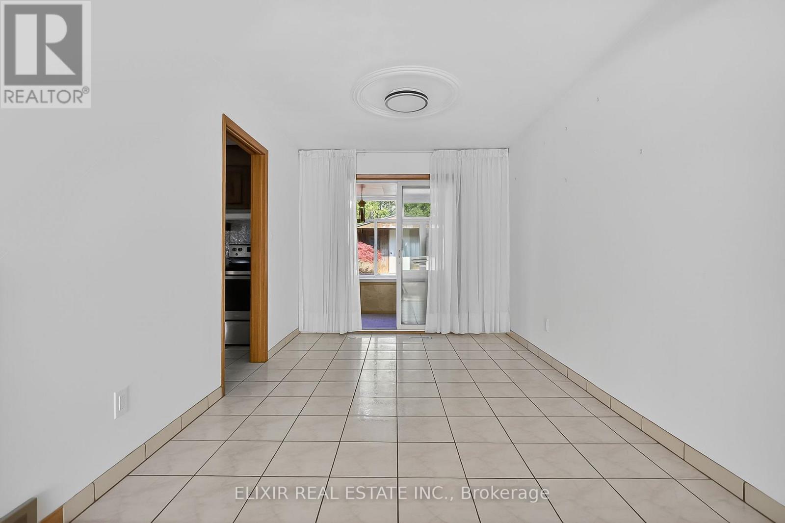 246 Thaler Avenue, Kitchener, Ontario  N2A 1R6 - Photo 9 - X12454765