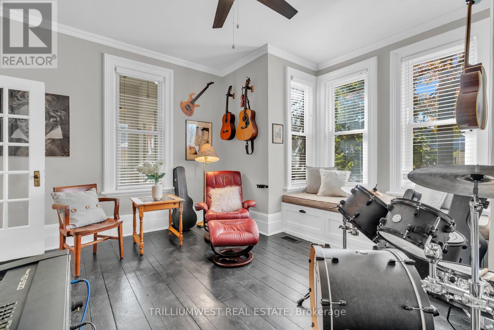 210 Lancaster Street E, Kitchener, Ontario  N2H 1N6 - Photo 12 - X12454771