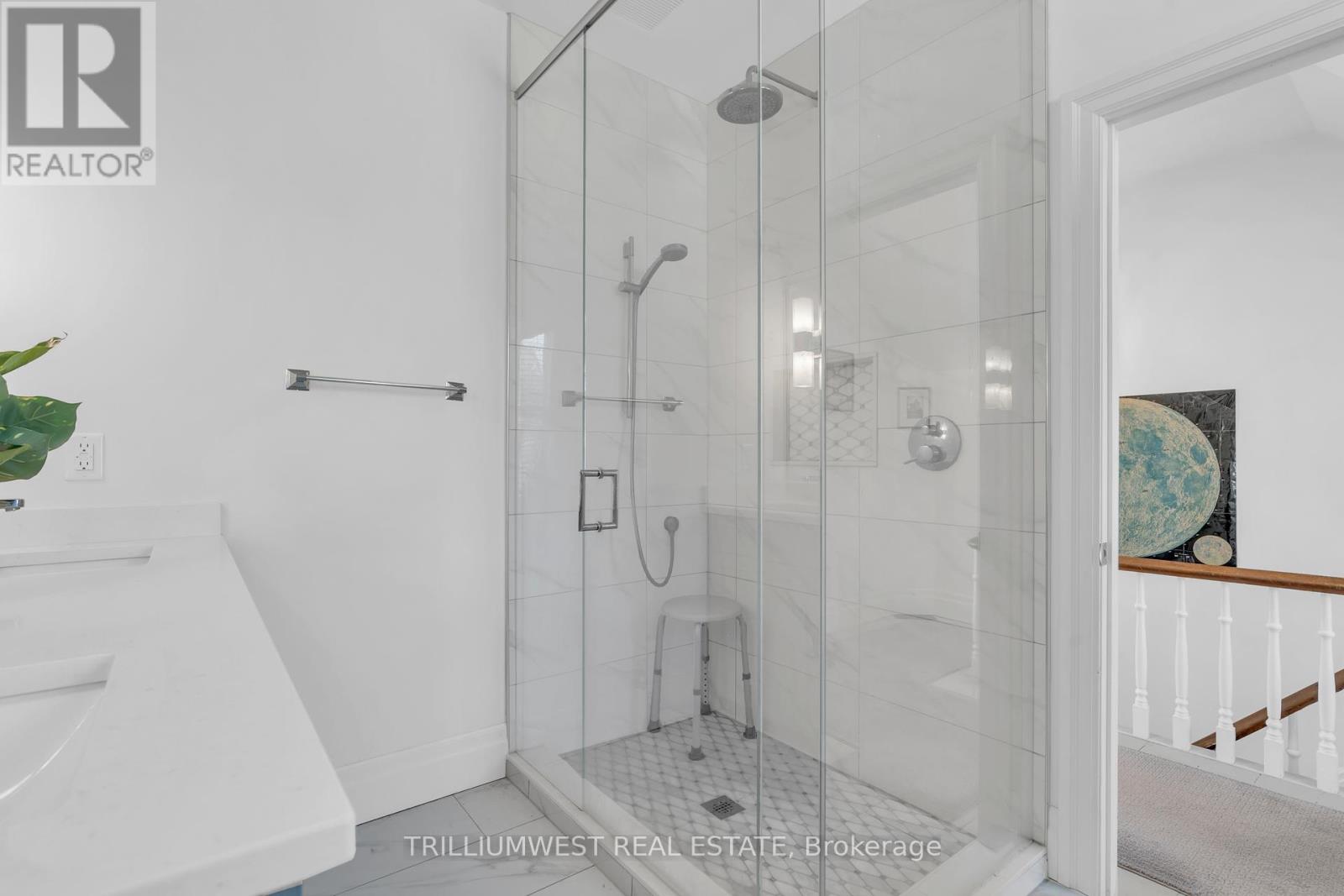 210 Lancaster Street E, Kitchener, Ontario  N2H 1N6 - Photo 21 - X12454771
