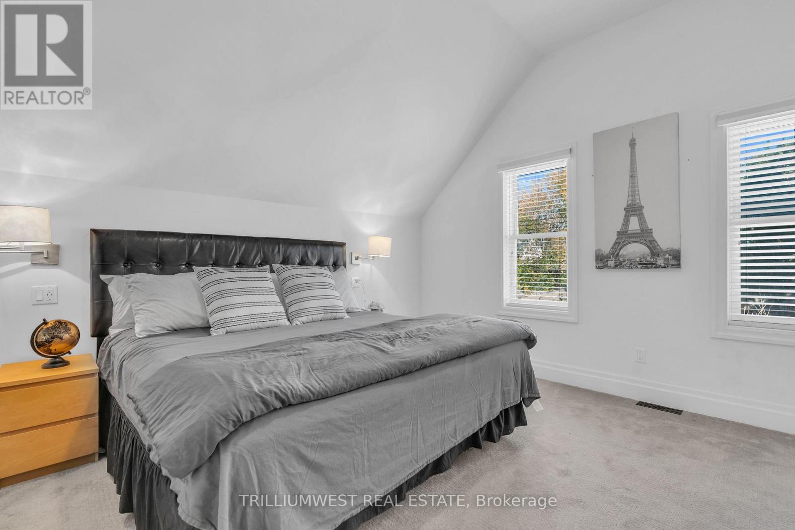 210 Lancaster Street E, Kitchener, Ontario  N2H 1N6 - Photo 27 - X12454771