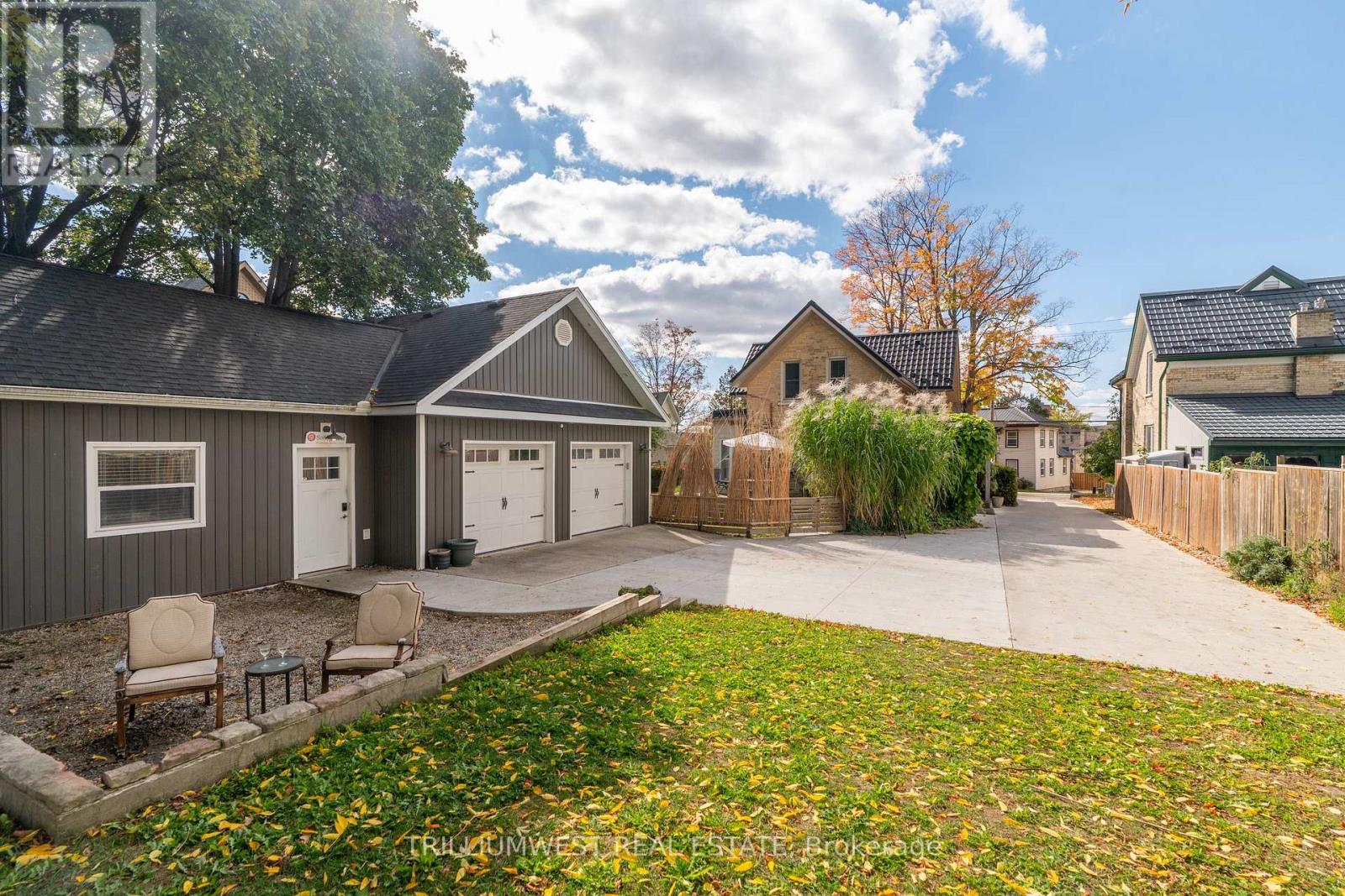 210 Lancaster Street E, Kitchener, Ontario  N2H 1N6 - Photo 37 - X12454771