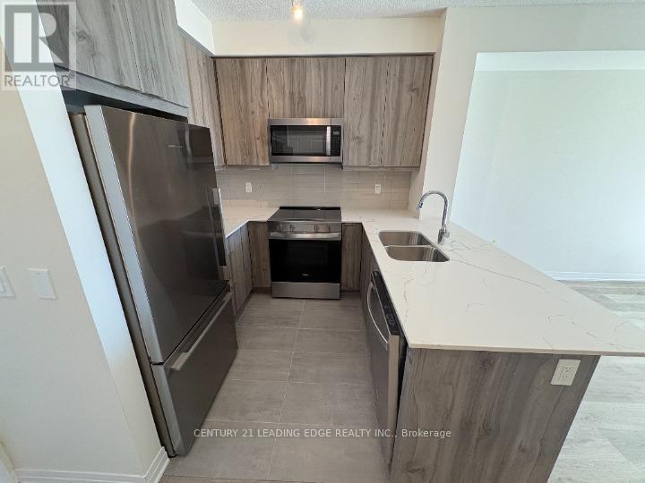 1103 - 15 Watergarden Drive, Mississauga, Ontario  L5R 1B2 - Photo 4 - W12454768