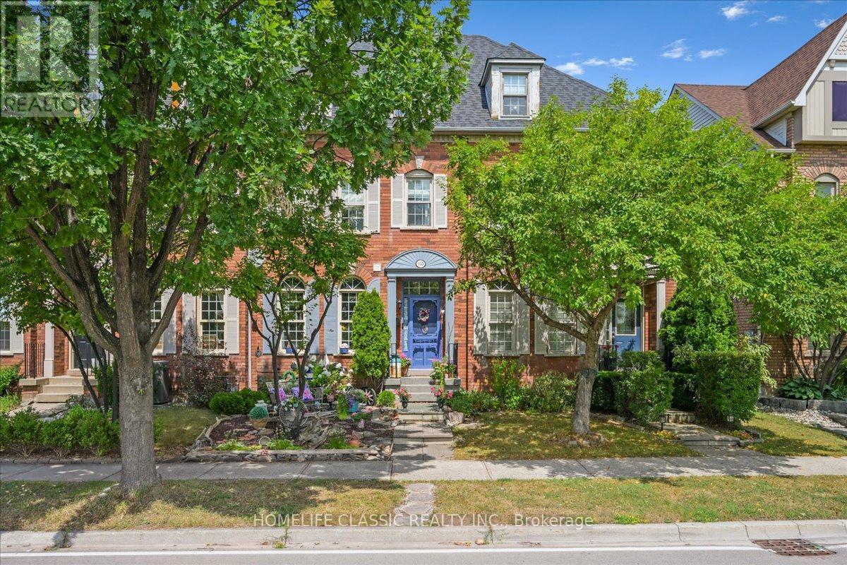 153 GLENASHTON DRIVE, Oakville, Ontario
