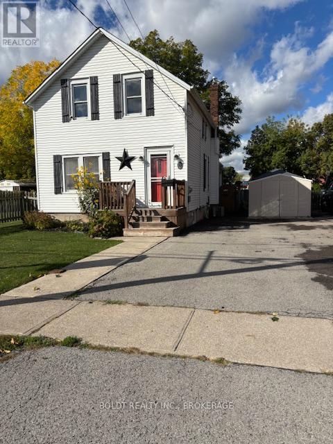 73 Chapel Street N, Thorold, Ontario  L2V 2E5 - Photo 1 - X12454850