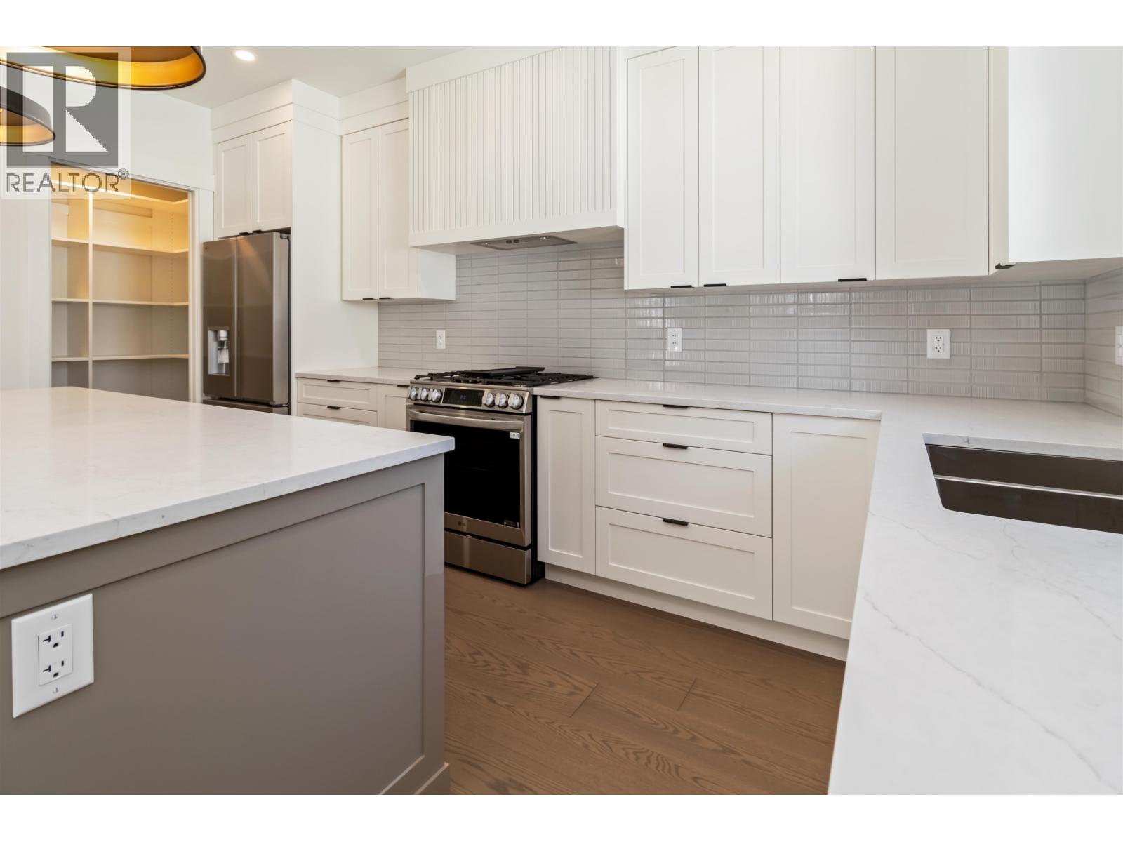 3611 St Thomas Street, Port Coquitlam, British Columbia  V3B 0V4 - Photo 8 - R3057104