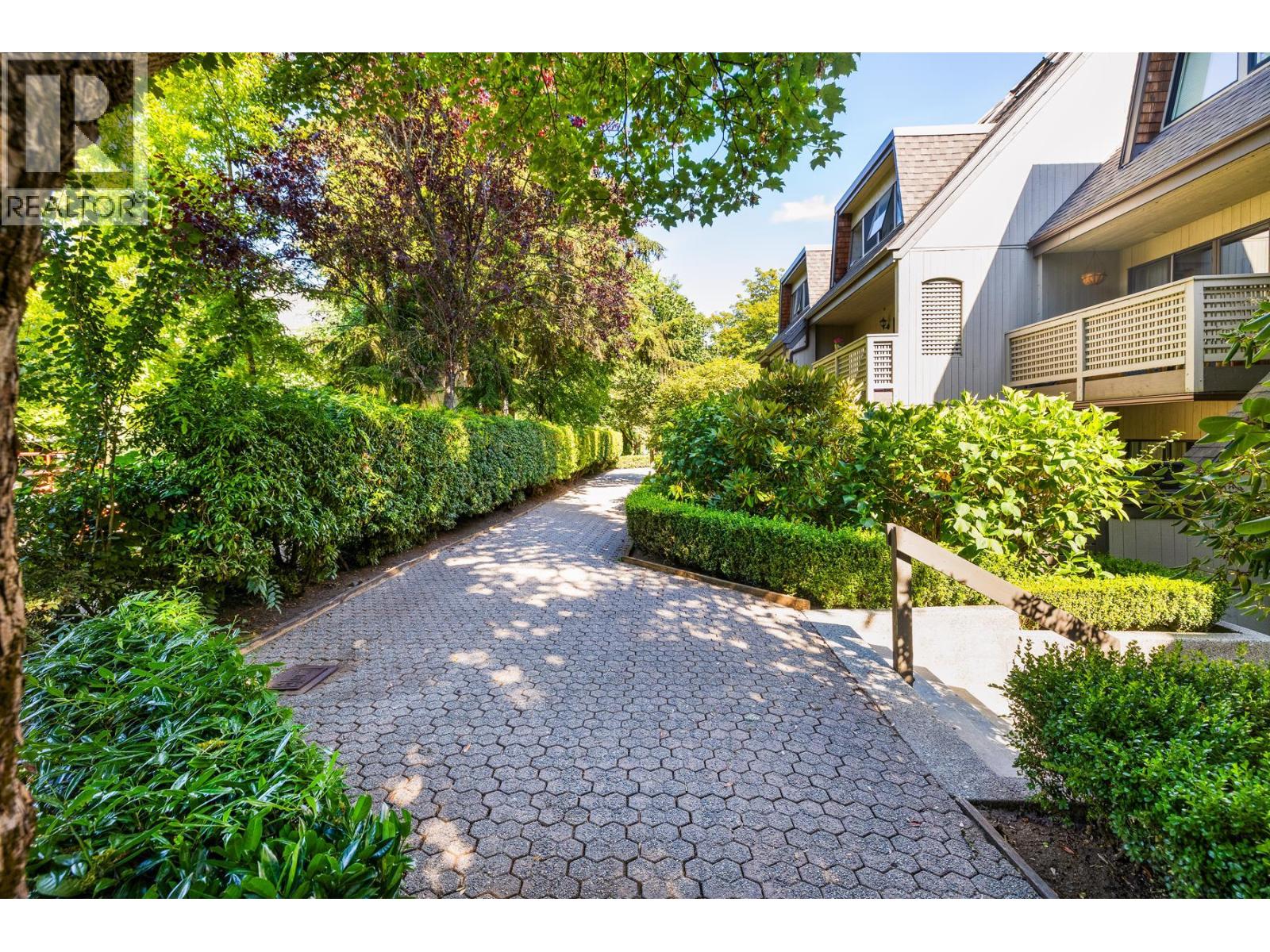 3182 Mountain Highway, North Vancouver, British Columbia  V7K 2H5 - Photo 35 - R3057127