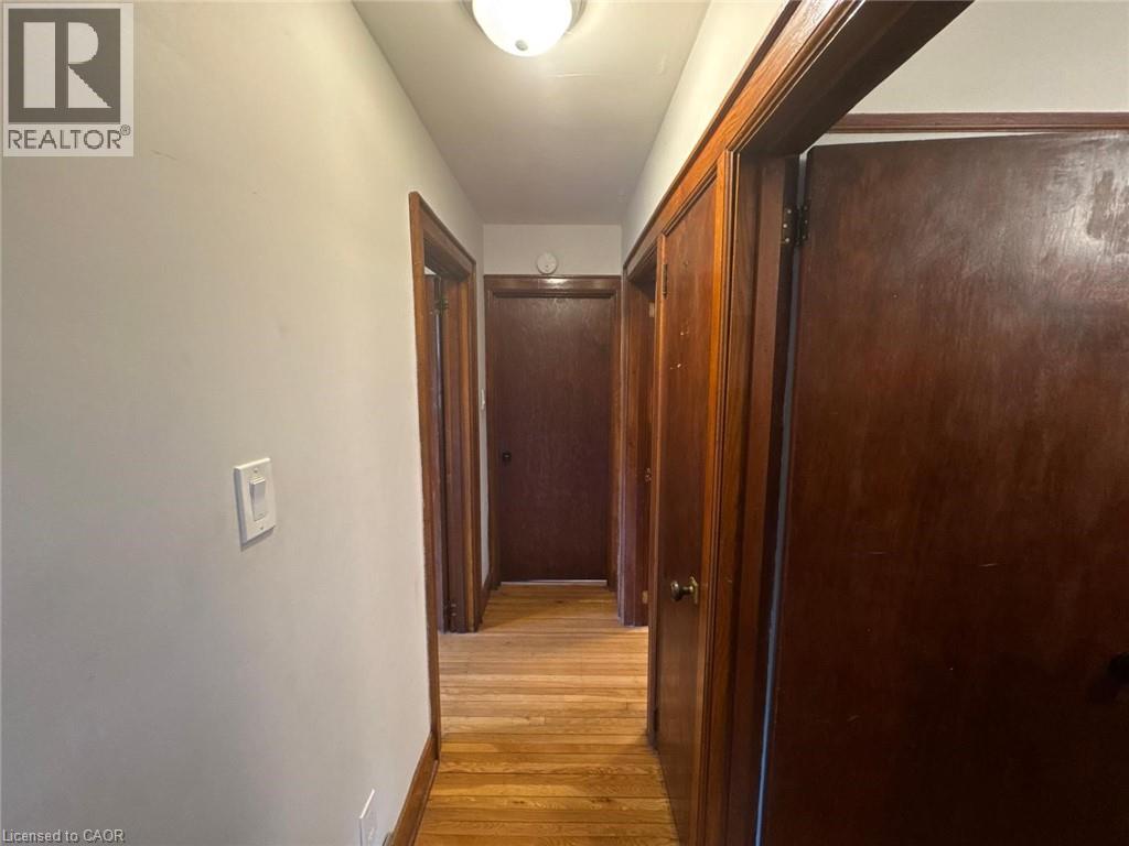74 East 15th Street Unit# Main Floor, Hamilton, Ontario  L9A 4E9 - Photo 10 - 40771559