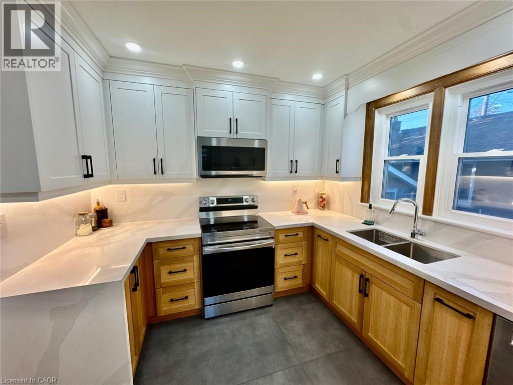 74 East 15th Street Unit# Main Floor, Hamilton, Ontario  L9A 4E9 - Photo 6 - 40771559