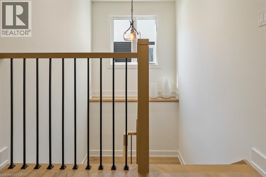 2282 Fairleigh Place, Burlington, Ontario  L7R 1G7 - Photo 19 - 40777627