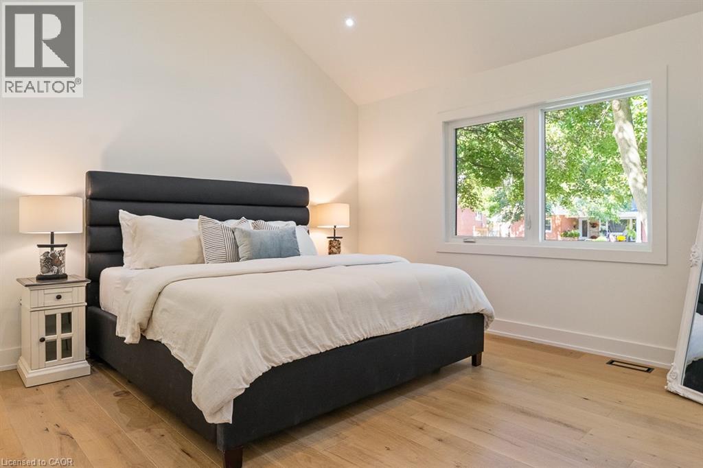 2282 Fairleigh Place, Burlington, Ontario  L7R 1G7 - Photo 14 - 40777627