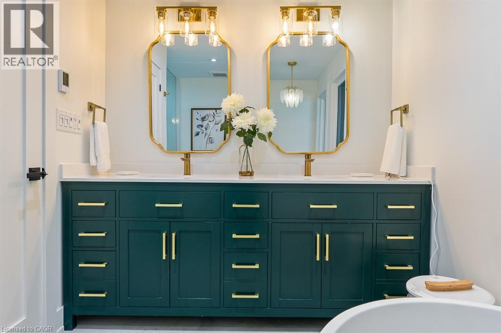 2282 Fairleigh Place, Burlington, Ontario  L7R 1G7 - Photo 18 - 40777627