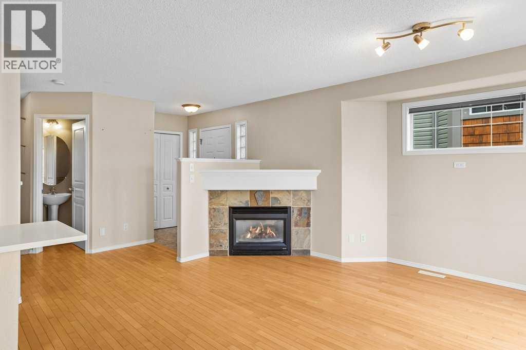 3, 819 Wilson Way, Canmore, Alberta  T1W 2Y8 - Photo 11 - A2255405