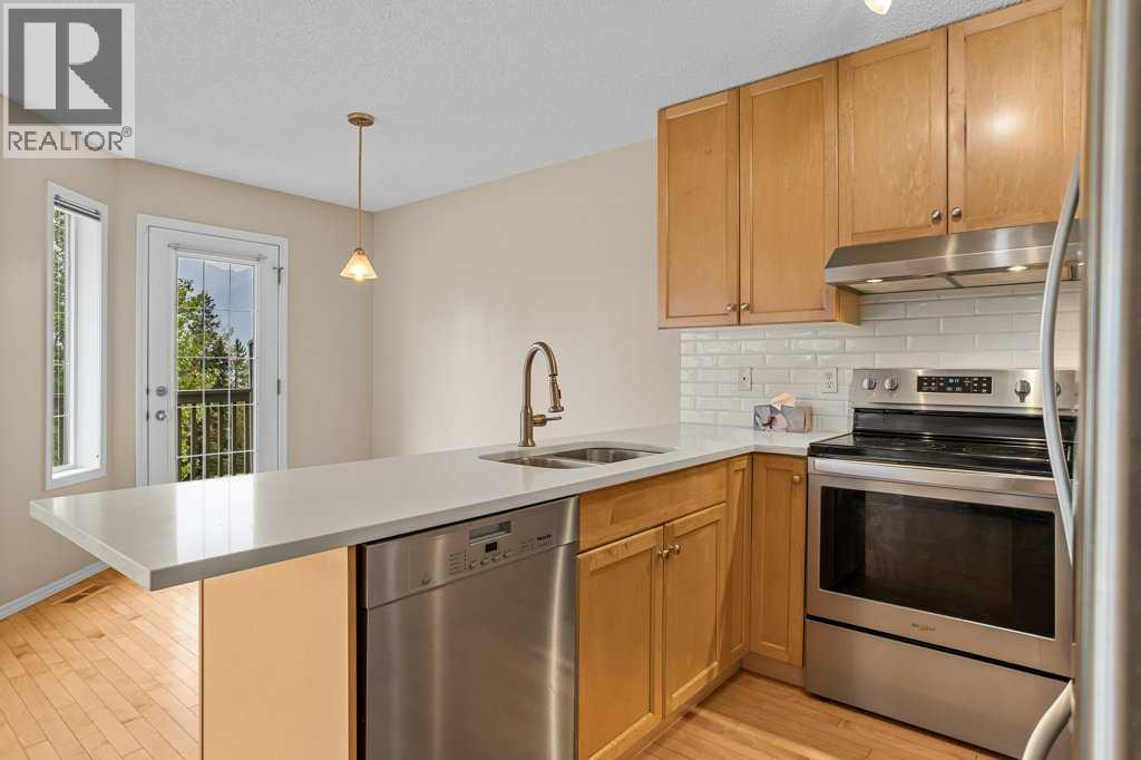 3, 819 Wilson Way, Canmore, Alberta  T1W 2Y8 - Photo 9 - A2255405